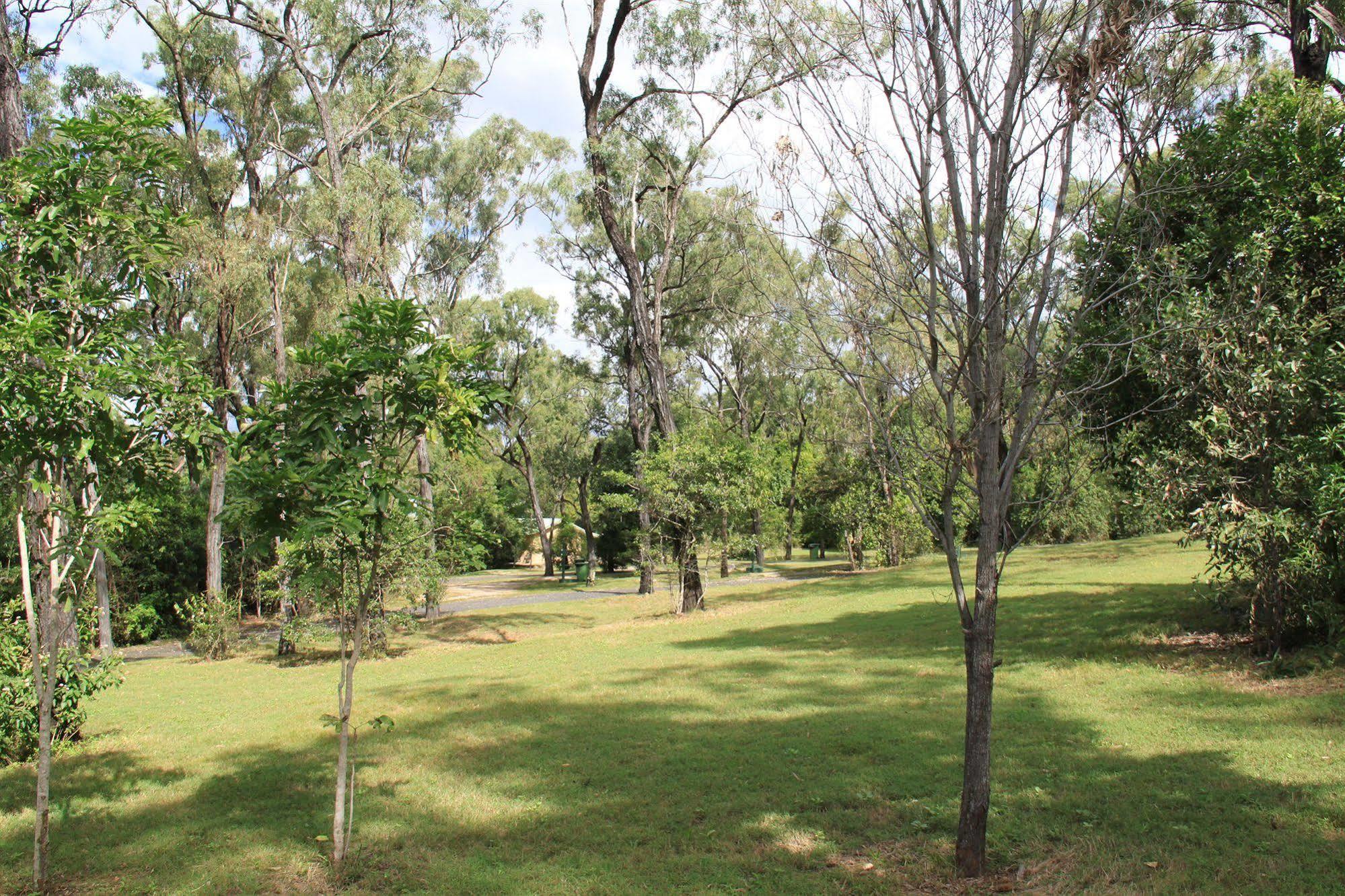 Hotel Capricorn Caves Rockhampton Esterno foto